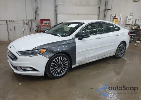 2018 Ford Fusion Titanium z USA, uszkodzony, nr VIN 3FA6P0D96JR169767